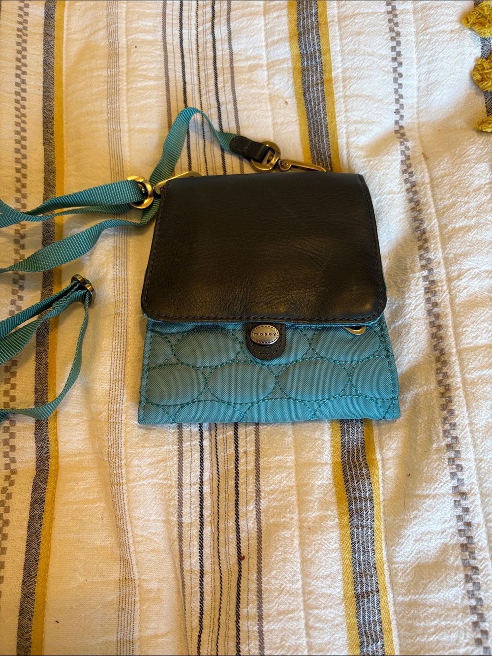 Mosey crossbody